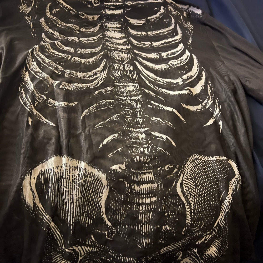 Sheer skele top